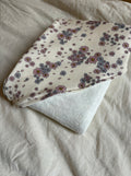 Omslagdoek flowers lila